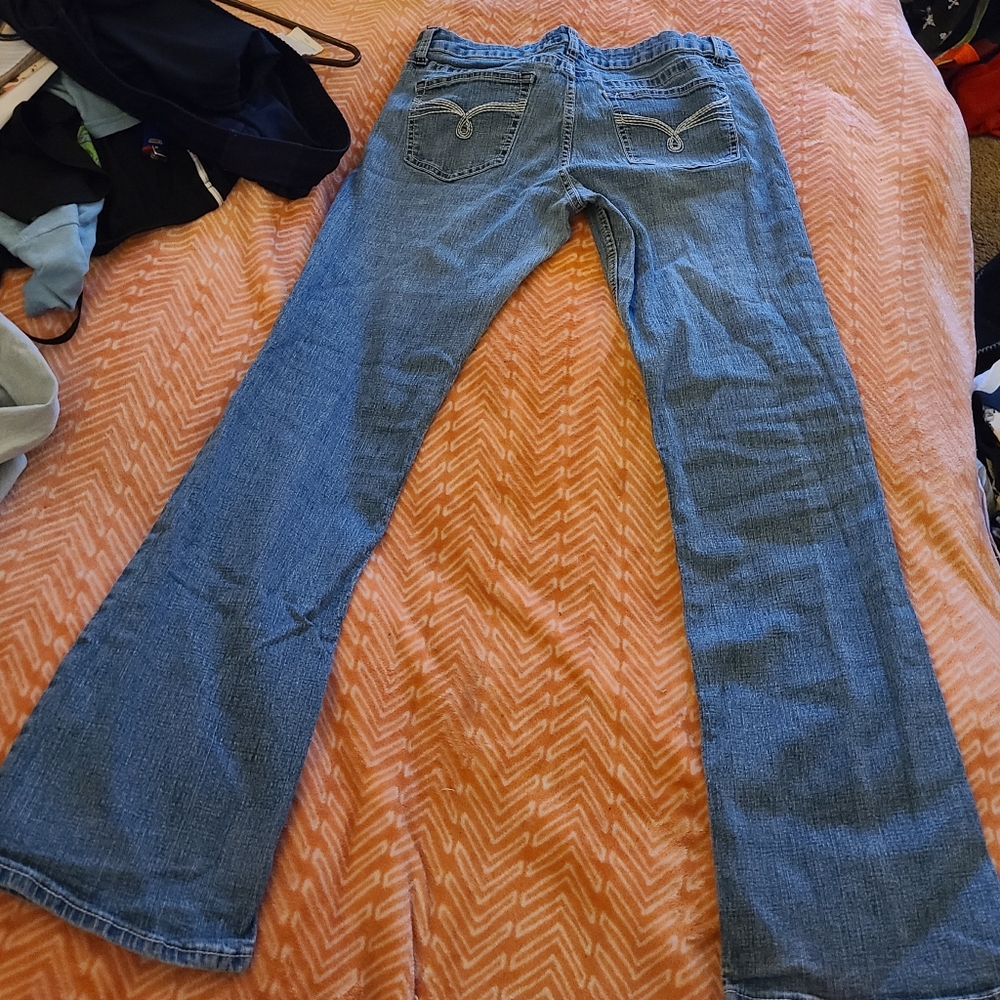 Jeans - Picture 2 of 3